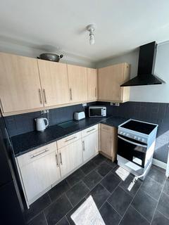 2 bedroom terraced house to rent, Jones Street, Salford M6