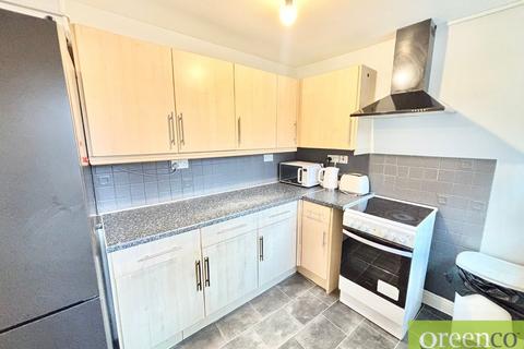 3 bedroom terraced house to rent, Jones Street, Salford M6