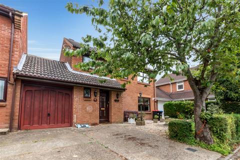 3 bedroom link detached house for sale, Stokenchurch Place, Bradwell Common, Milton Keynes