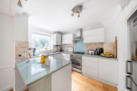 2 bedroom flat for sale, Ridgeway Gardens, Highgate