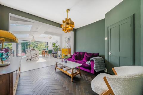 38 Windsor Road, Kingston Upon Thames, KT2 5EY