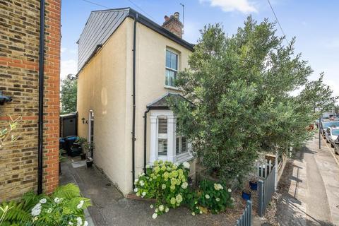 38 Windsor Road, Kingston Upon Thames, KT2 5EY