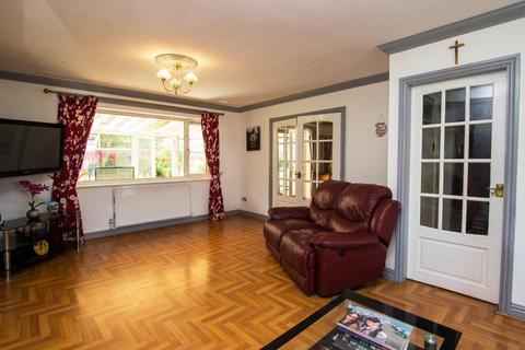 9 Martin Drive, Darwen, BB3 2HW