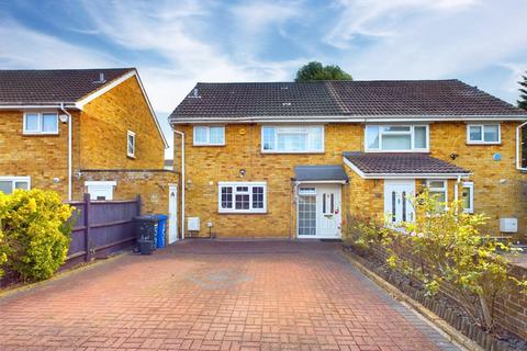 3 bedroom semi-detached house for sale, St. Chads Road, Maidenhead, Berkshire, SL6