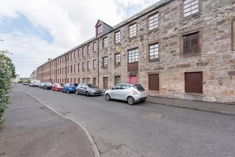 75 Weavers Way, Tillicoultry, FK13 6BD