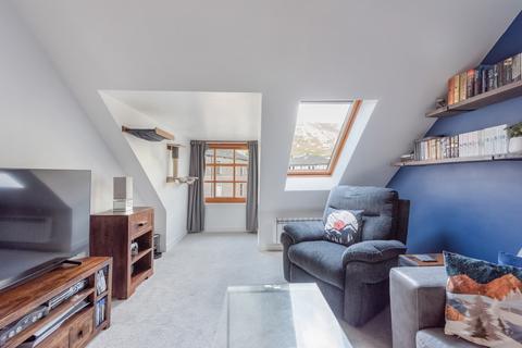 75 Weavers Way, Tillicoultry, FK13 6BD