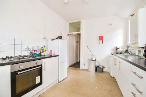 26 Albert Terrace, Middlesbrough, TS1 3PB