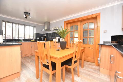 3 bedroom detached house for sale, Chalner Avenue, Morley, Leeds, West Yorkshire