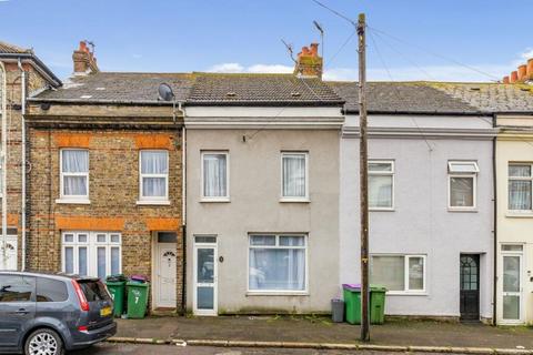 2 bedroom terraced house for sale, Alexandra Street, Folkestone, CT19