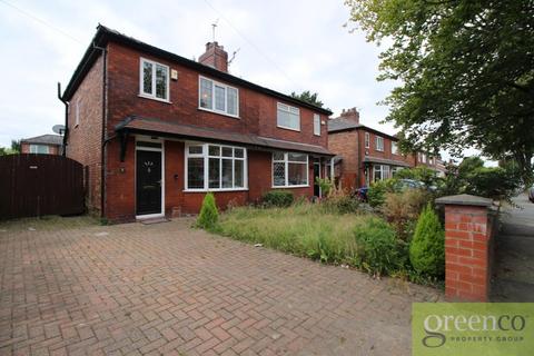 3 bedroom semi-detached house to rent, Newearth Road, Salford M28