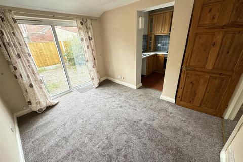 2 bedroom terraced house to rent, Spring Garden Road, Hartlepool