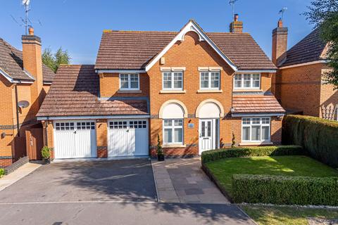 4 bedroom detached house for sale, Rochester Close, Kettering NN15