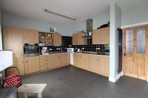 3 bedroom terraced house for sale, Wath Road, Wombwell, Barnsley