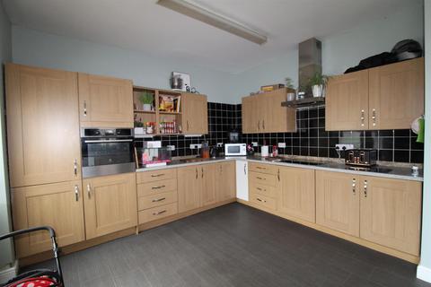 3 bedroom terraced house for sale, Wath Road, Wombwell, Barnsley