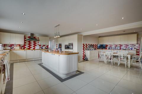 Lovedowns Lodge Barnhall Road, Salcott, Maldon, CM9 8HF