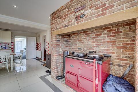 Lovedowns Lodge Barnhall Road, Salcott, Maldon, CM9 8HF