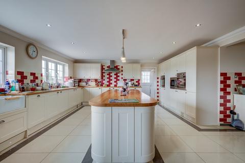 Lovedowns Lodge Barnhall Road, Salcott, Maldon, CM9 8HF