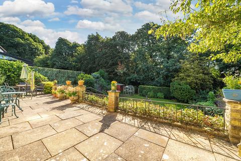 4 bedroom detached house for sale, Furzefield Crescent, Surrey RH2