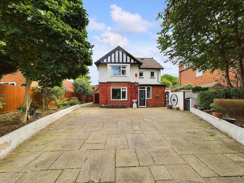 parkgate-road-chester-ch1-3-bed-detached-house-450-000