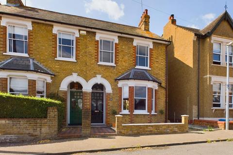 3 bedroom semi-detached house for sale, Victoria Road, Maldon