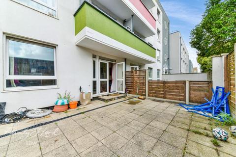 Flat 4, Stanborough House Empson Street, London, E3 3LY