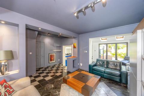 5 Dobcroft Road, Sheffield, S7 2LQ