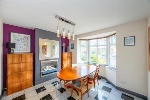 5 Dobcroft Road, Sheffield, S7 2LQ