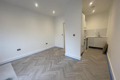 1 bedroom apartment to rent, Oakley Place, Fleet GU52