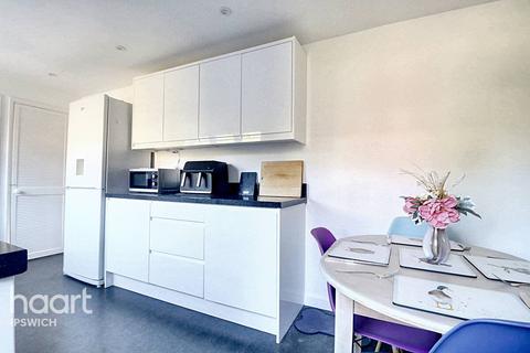 85 Sandpiper Road, Ipswich, IP2 9HT