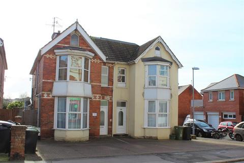 2 bedroom apartment to rent, Abbotsbury Road, Weymouth