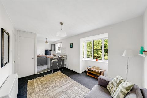 1 bedroom apartment for sale, Higham Station Avenue, London E4