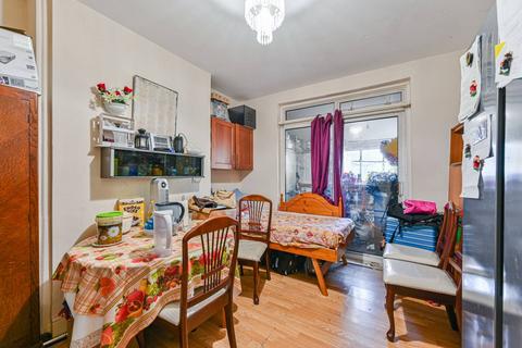 3 bedroom terraced house for sale, Silverleigh Road, Thornton Heath, CR7