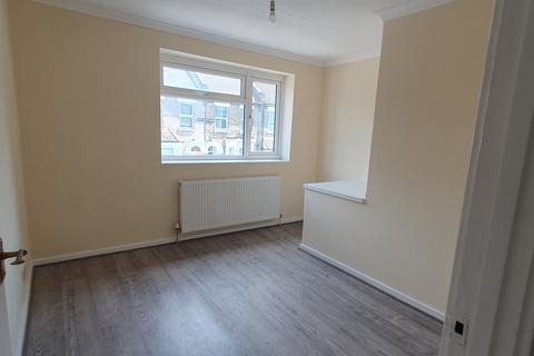 2 bedroom flat to rent, Maryland Square, London E15