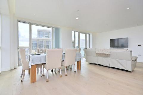 3 bedroom flat to rent, Admiralty House, Vaughan Way, Wapping, London, E1W