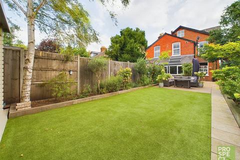 4 bedroom semi-detached house for sale, Wellington Road, Maidenhead, Berkshire, SL6