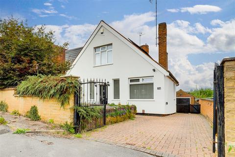 4 bedroom detached house for sale, Middle Avenue, Carlton NG4