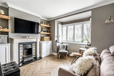 37 Chart Lane, Reigate, RH2 7DZ