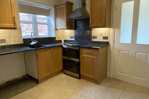 2 bedroom end of terrace house to rent, Harmire Close, Barnard Castle DL12