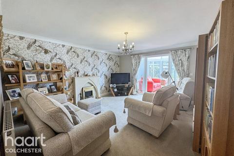 3 bedroom bungalow for sale, Clacton Road, Thorrington