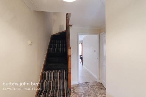 4 bedroom townhouse for sale, London Road, Stoke-On-Trent