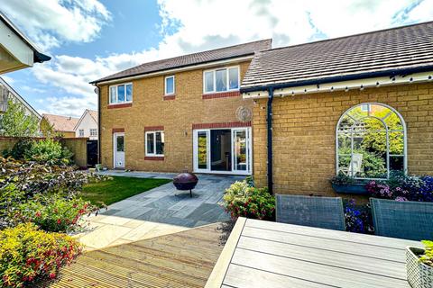 4 bedroom detached house for sale, Bishops Close, Taunton, TA2 8DS