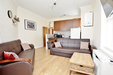 2 bedroom flat for sale, Ling Road, Canning Town, London, E16 4AP