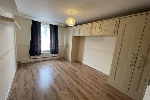 1 bedroom apartment to rent, Hunter Walk, Borehamwood WD6