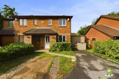 33 Cyprus Road, Hatch Warren, Basingstoke, RG22 4UY