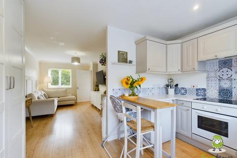 33 Cyprus Road, Hatch Warren, Basingstoke, RG22 4UY