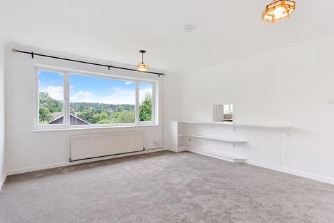 2 bedroom maisonette for sale, Bluehouse Lane, Oxted RH8