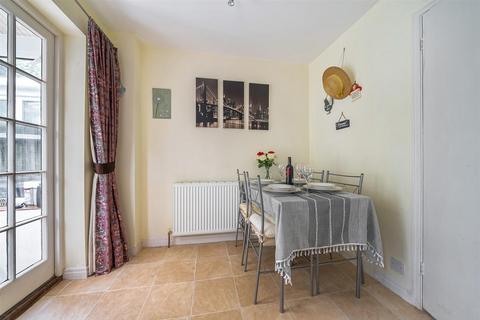 16 Chapel Meadow, Buckland Monachorum, Yelverton, PL20 7LR