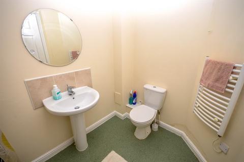 4 Blacklock Close, Gateshead, NE9 6AS