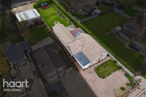 4 bedroom detached bungalow for sale, Moulton Seas End PE12