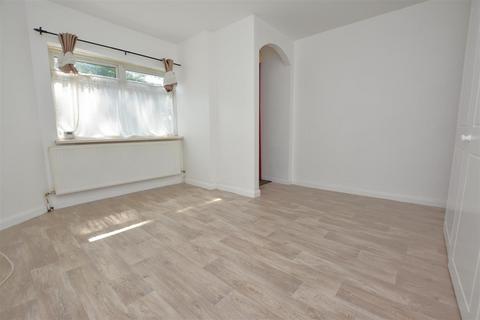 Studio for sale, Miles Road, Mitcham CR4